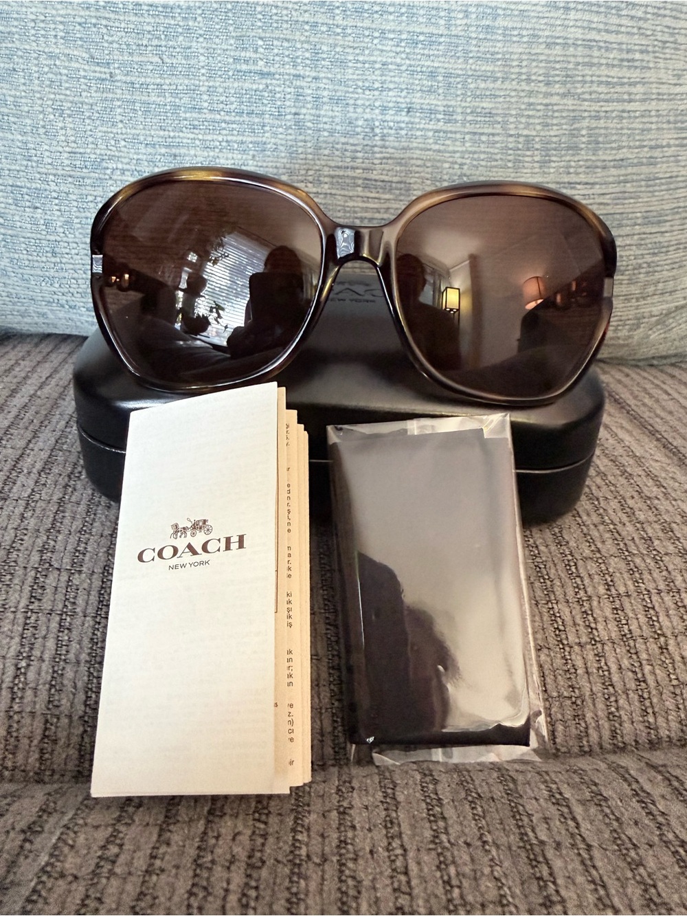 Coach Oversized Sunglasses Tortoise Brown/Gradient - Picture 2 of 11